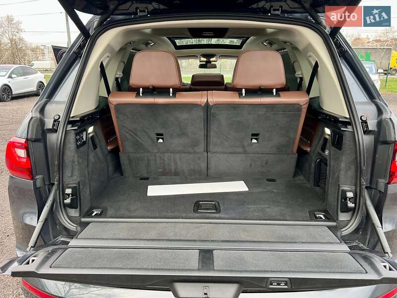 Внедорожник / Кроссовер BMW X7 2019 в Киеве