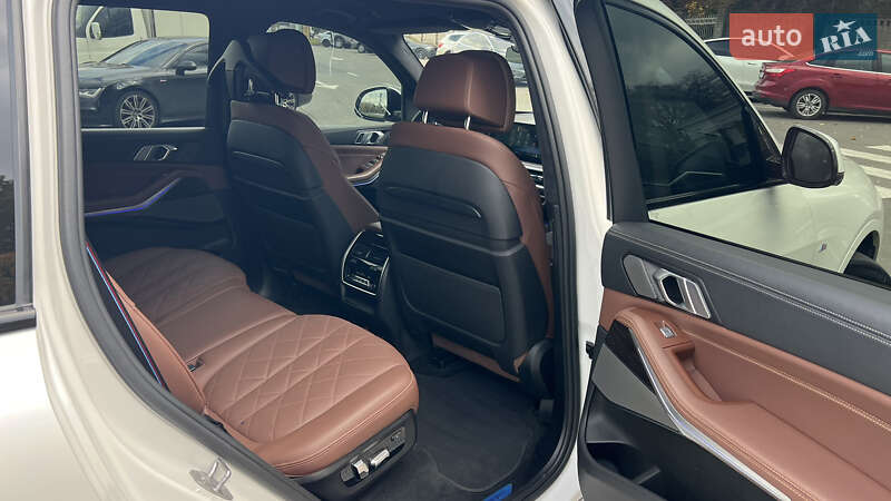 Внедорожник / Кроссовер BMW X7 2023 в Виннице