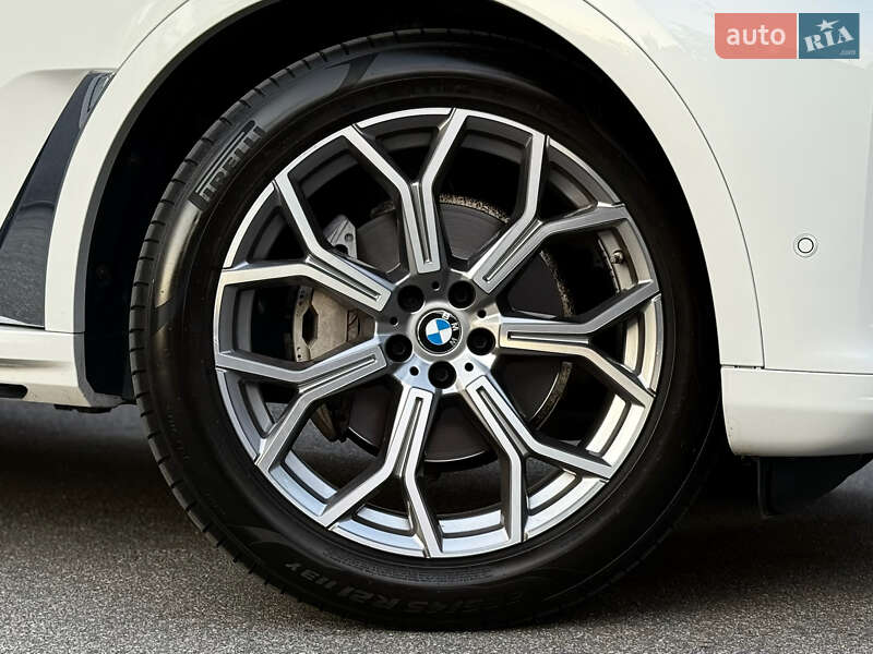 Позашляховик / Кросовер BMW X7 2020 в Києві