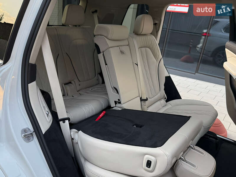 Позашляховик / Кросовер BMW X7 2020 в Києві