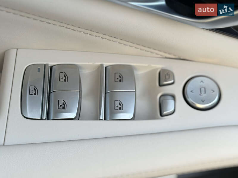 Позашляховик / Кросовер BMW X7 2020 в Києві