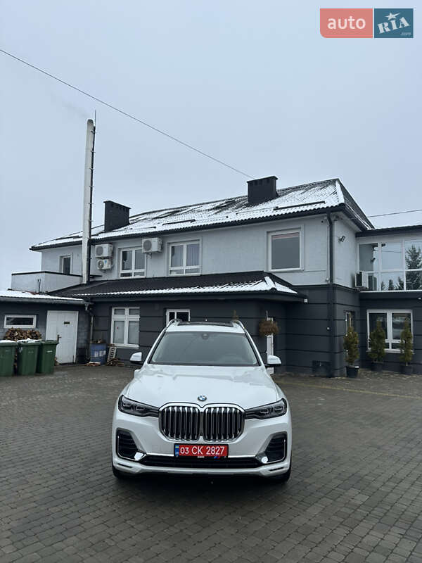 Внедорожник / Кроссовер BMW X7 2019 в Владимире