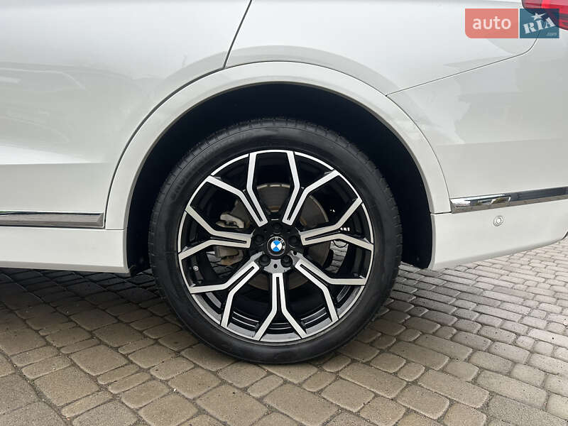Внедорожник / Кроссовер BMW X7 2019 в Владимире
