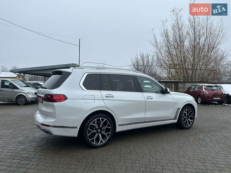 Внедорожник / Кроссовер BMW X7 2019 в Владимире