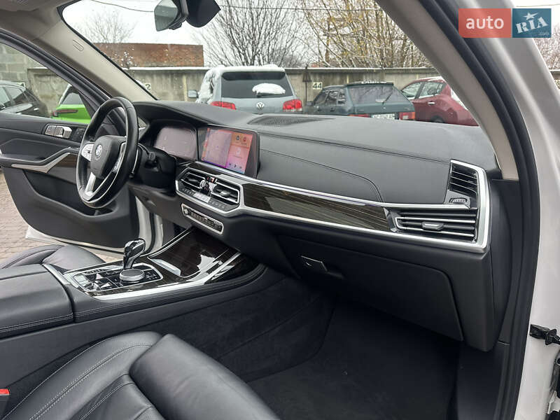 Внедорожник / Кроссовер BMW X7 2019 в Владимире