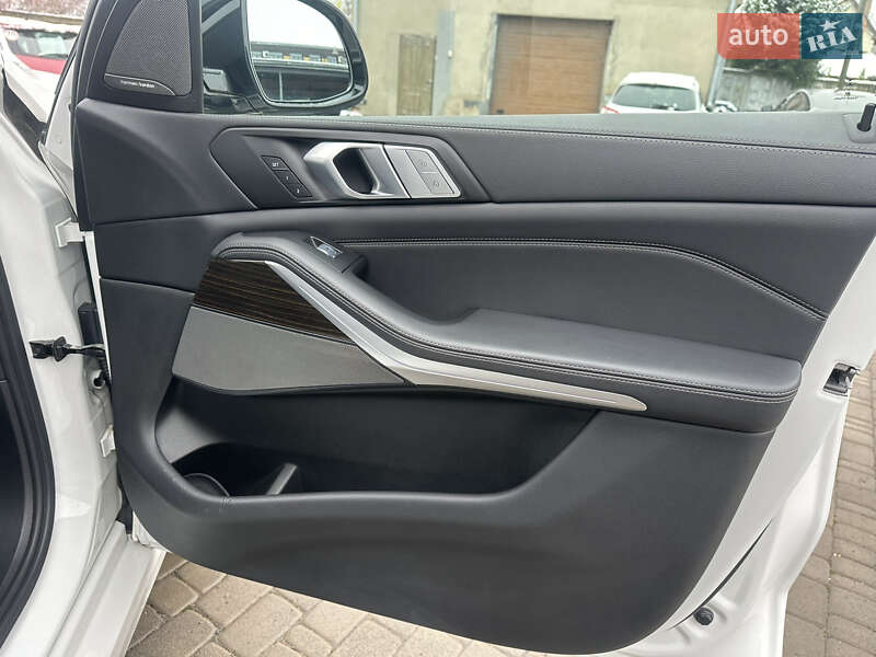 Внедорожник / Кроссовер BMW X7 2019 в Владимире