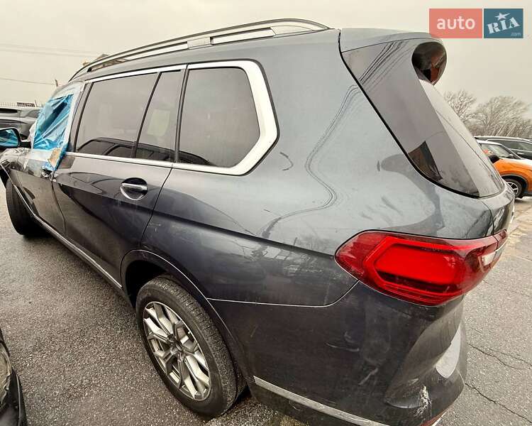 Внедорожник / Кроссовер BMW X7 2020 в Киеве