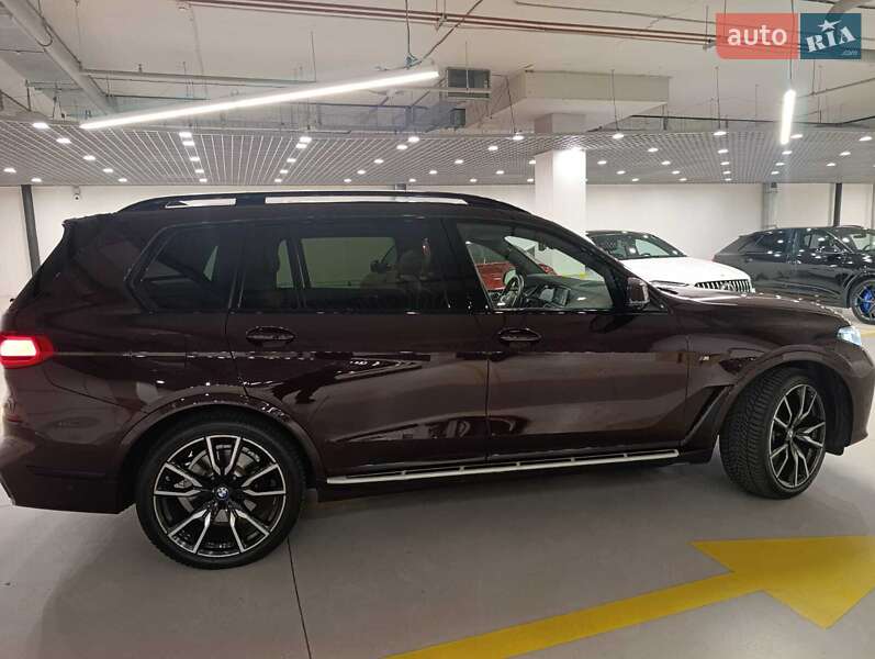 Позашляховик / Кросовер BMW X7 2022 в Києві фото 18 Позашляховик / Кросовер BMW X7 2022 в Києві