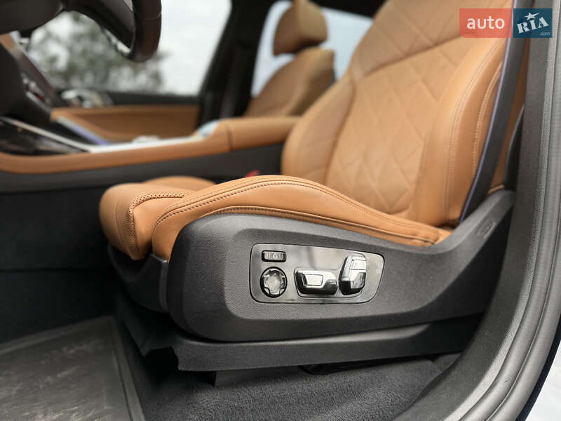 Внедорожник / Кроссовер BMW X7 2022 в Львове