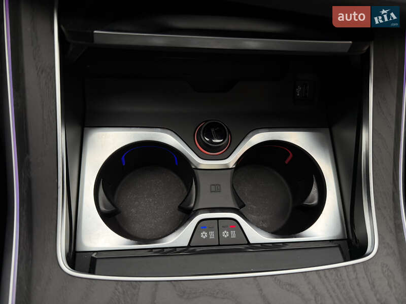 Внедорожник / Кроссовер BMW X7 2019 в Киеве