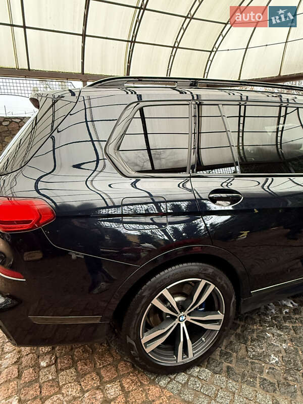 Внедорожник / Кроссовер BMW X7 2021 в Коростене