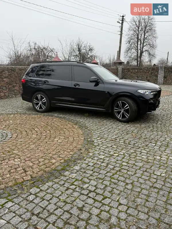 BMW X7