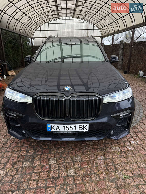 Внедорожник / Кроссовер BMW X7 2021 в Коростене