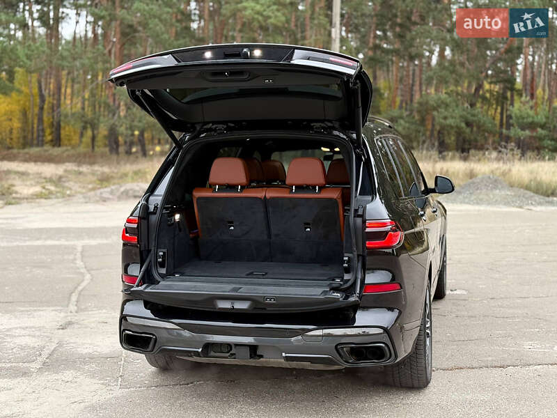 Внедорожник / Кроссовер BMW X7 2020 в Киеве