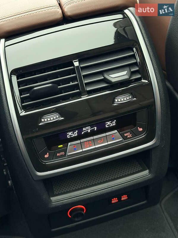 Внедорожник / Кроссовер BMW X7 2022 в Киеве фото 13 Внедорожник / Кроссовер BMW X7 2022 в Киеве