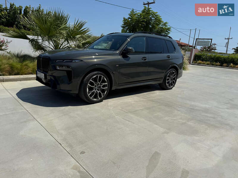 Внедорожник / Кроссовер BMW X7 2025 в Киеве