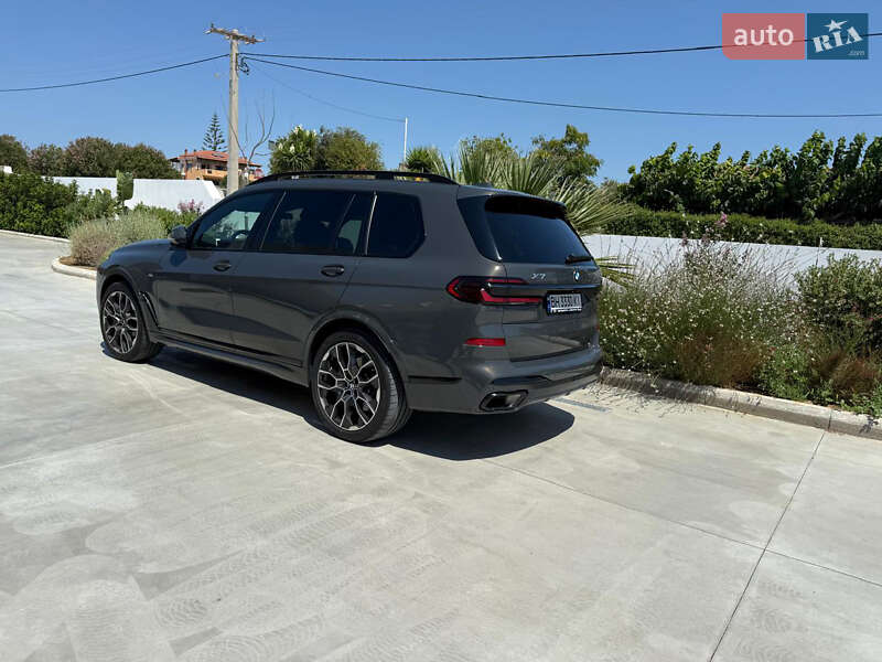 Внедорожник / Кроссовер BMW X7 2025 в Киеве