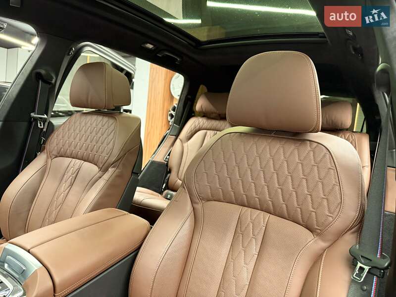 Внедорожник / Кроссовер BMW X7 2023 в Киеве