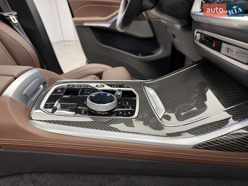 Внедорожник / Кроссовер BMW X7 2023 в Киеве