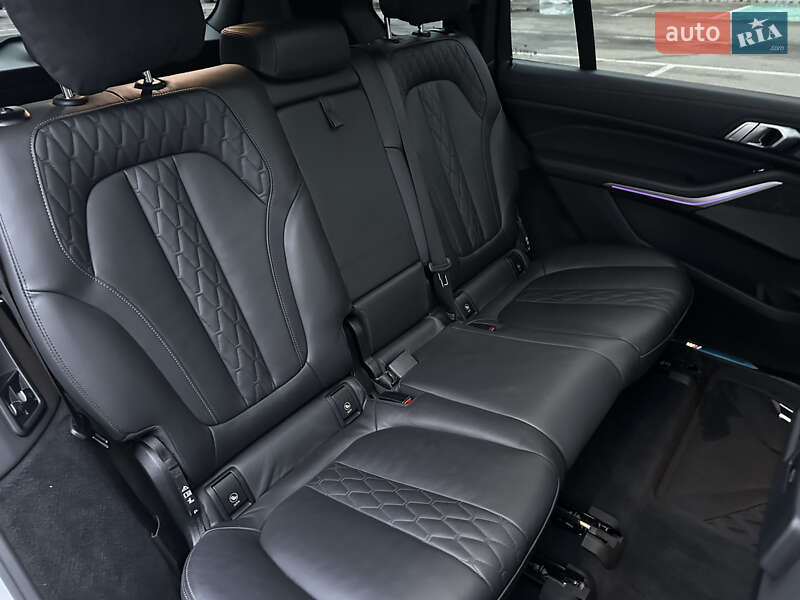 Внедорожник / Кроссовер BMW X7 2022 в Киеве фото 52 Внедорожник / Кроссовер BMW X7 2022 в Киеве