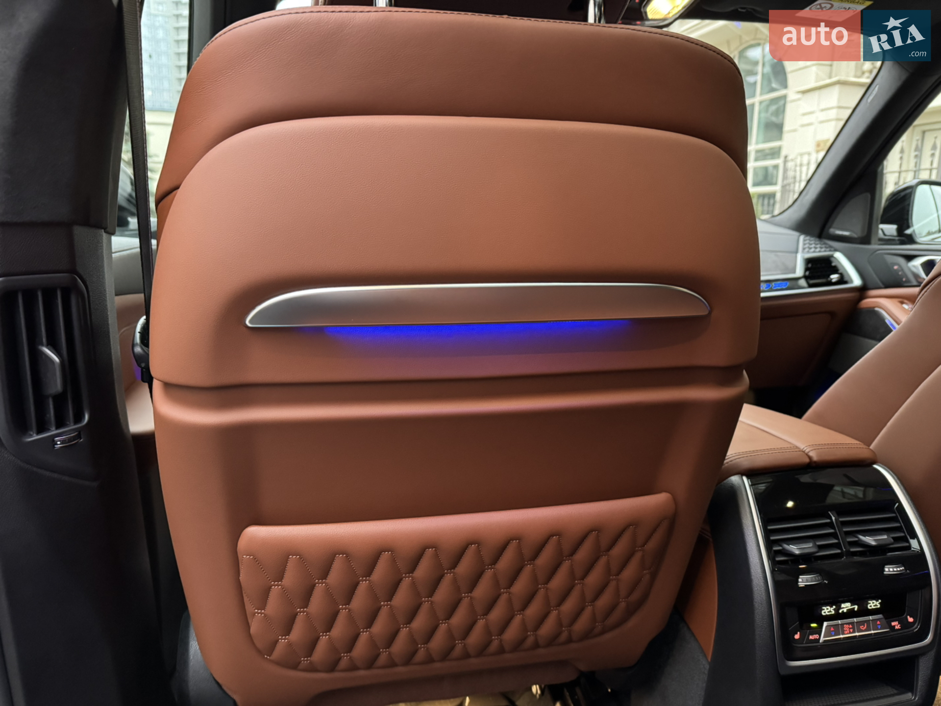 2023 BMW X7 - мініатюра 30