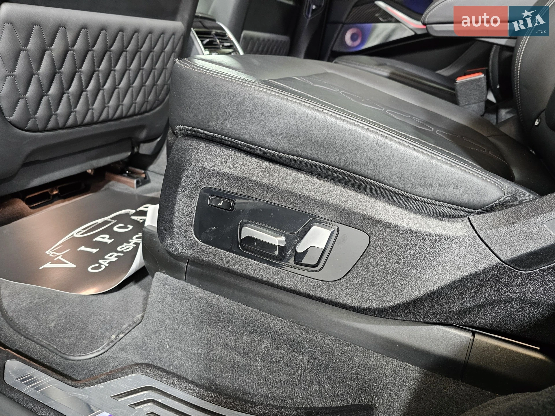 2022 BMW X7 - мініатюра 18