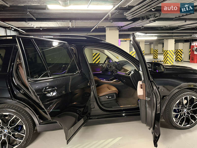 Внедорожник / Кроссовер BMW X7 2023 в Одессе