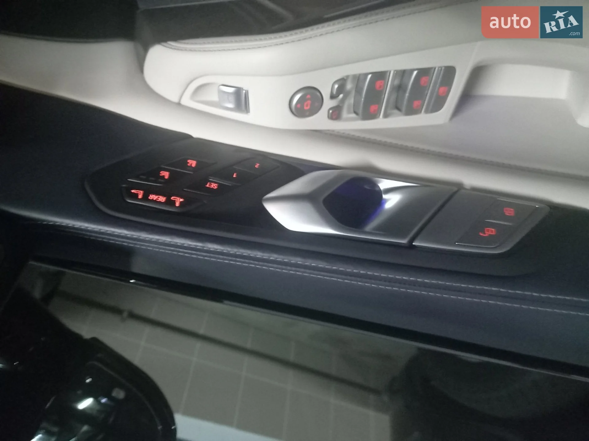 2019 BMW X7 - мініатюра 19