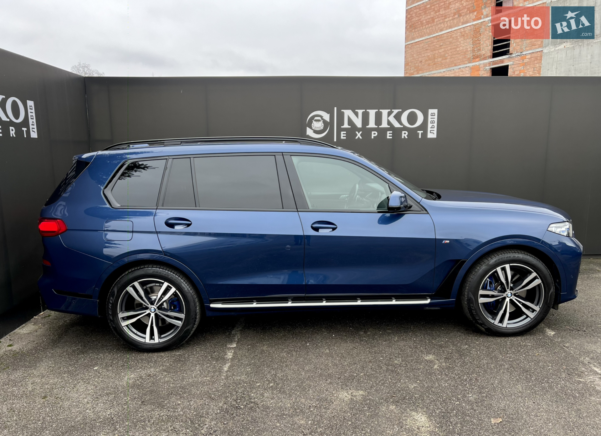 2021 BMW X7 - мініатюра 9