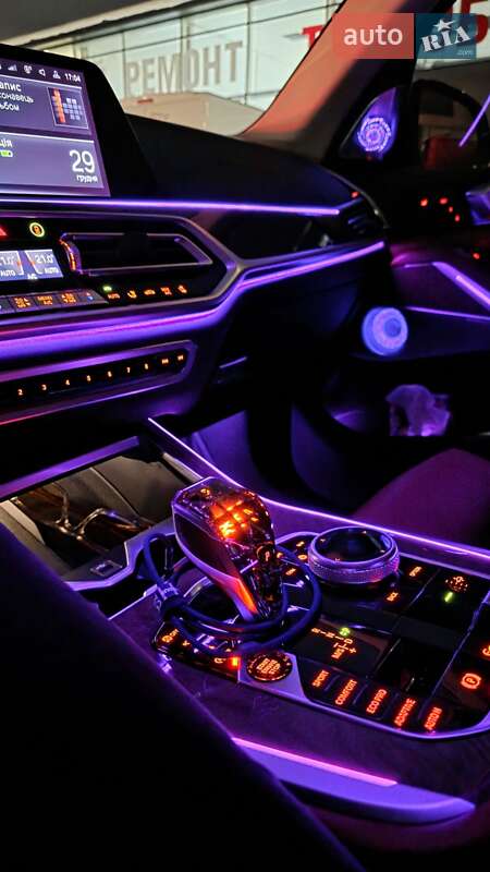 Внедорожник / Кроссовер BMW X7 2019 в Киеве