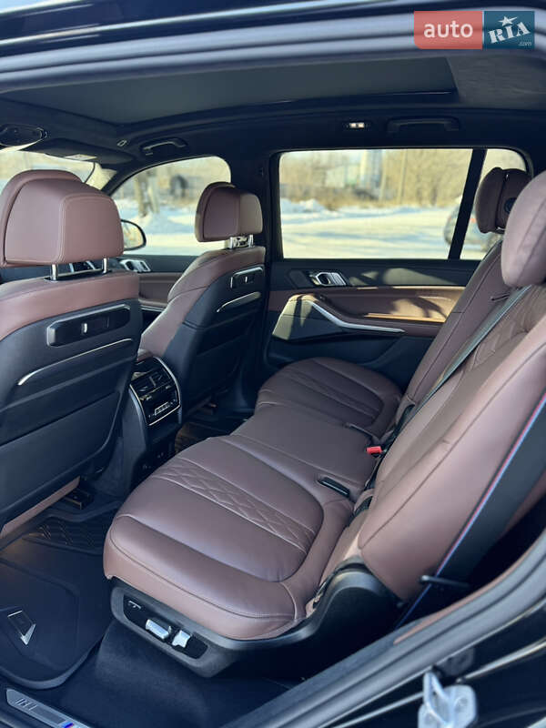 Внедорожник / Кроссовер BMW X7 2024 в Днепре фото 22 Внедорожник / Кроссовер BMW X7 2024 в Днепре