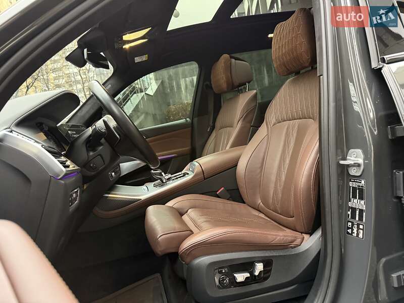 Позашляховик / Кросовер BMW X7 2022 в Києві фото 22 Позашляховик / Кросовер BMW X7 2022 в Києві