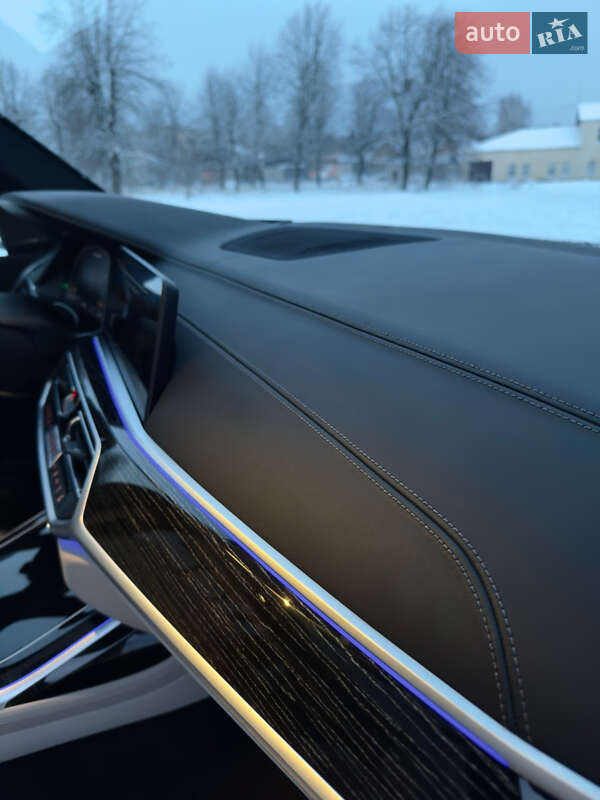 Внедорожник / Кроссовер BMW X7 2021 в Киеве