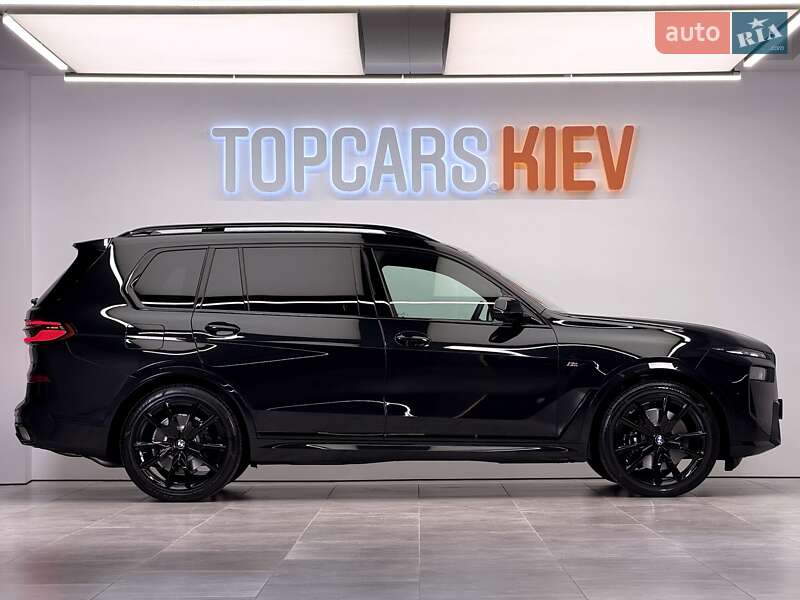 Внедорожник / Кроссовер BMW X7 2025 в Киеве