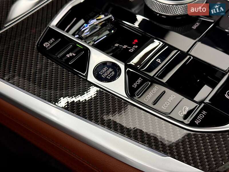 Внедорожник / Кроссовер BMW X7 2025 в Киеве