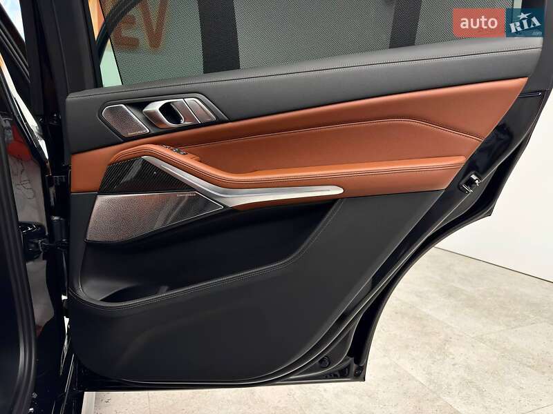 Внедорожник / Кроссовер BMW X7 2025 в Киеве