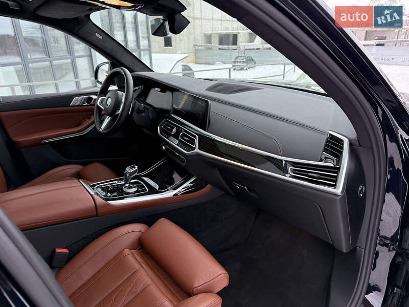 Внедорожник / Кроссовер BMW X7 2020 в Умани