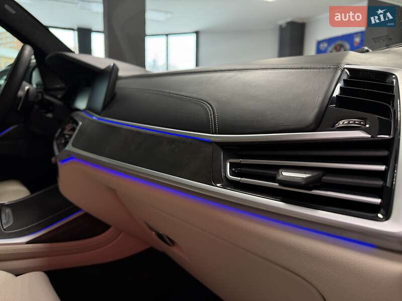 Позашляховик / Кросовер BMW X7 2021 в Тернополі фото 64 Позашляховик / Кросовер BMW X7 2021 в Тернополі