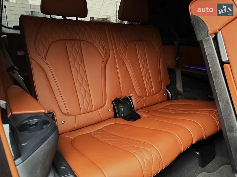 Позашляховик / Кросовер BMW X7 2022 в Києві