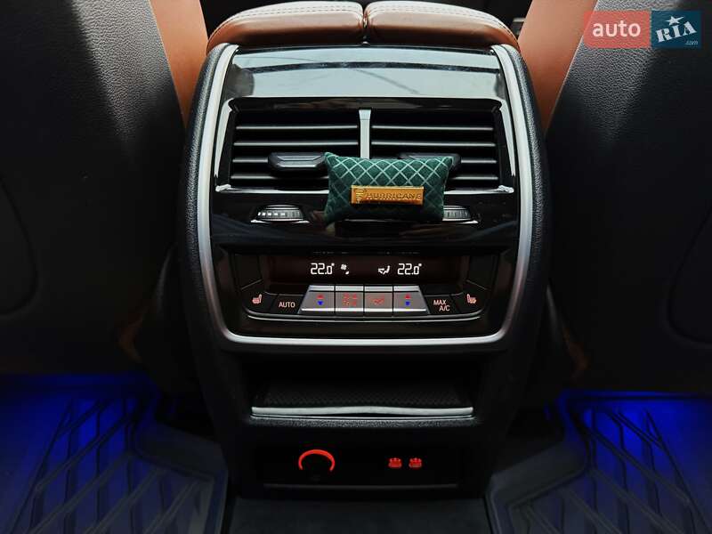 Позашляховик / Кросовер BMW X7 2022 в Києві