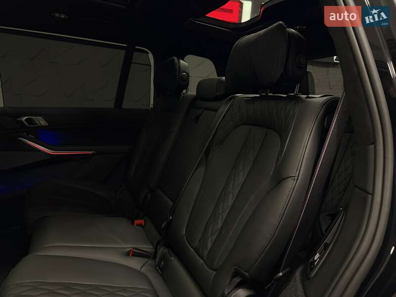 Внедорожник / Кроссовер BMW X7 2024 в Тернополе