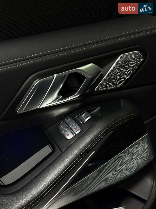 Внедорожник / Кроссовер BMW X7 2022 в Одессе