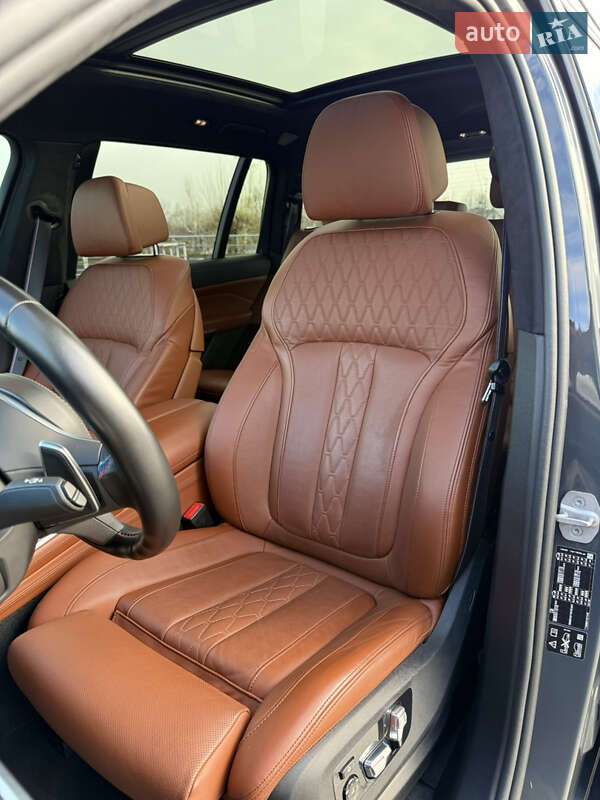 Внедорожник / Кроссовер BMW X7 2023 в Киеве фото 20 Внедорожник / Кроссовер BMW X7 2023 в Киеве