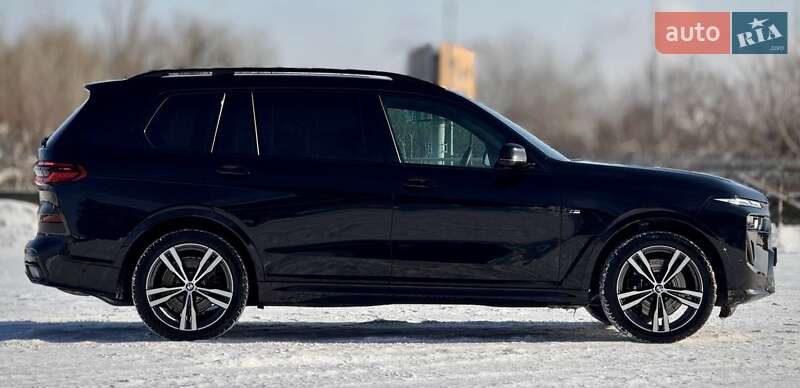 Внедорожник / Кроссовер BMW X7 2024 в Киеве