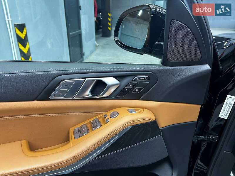 Внедорожник / Кроссовер BMW X7 2022 в Черновцах