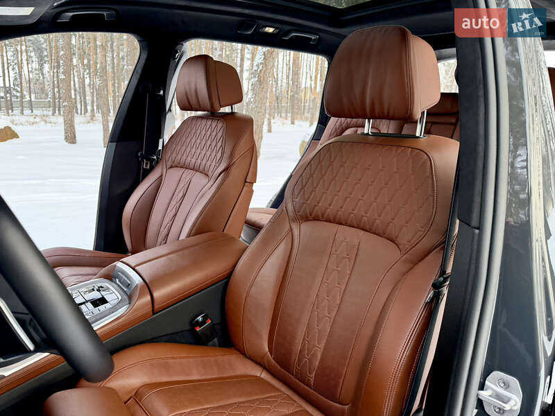 Внедорожник / Кроссовер BMW X7 2024 в Житомире