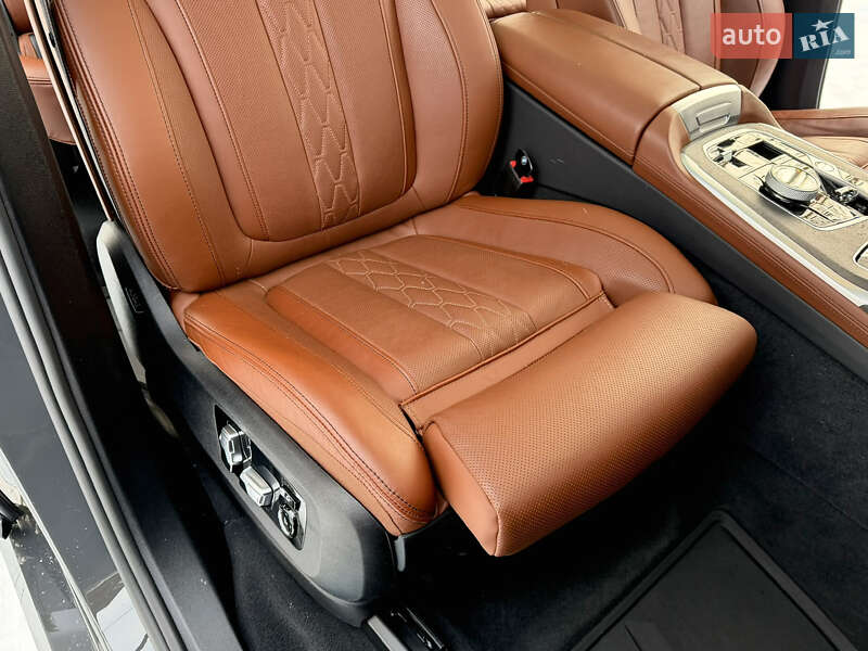 Внедорожник / Кроссовер BMW X7 2024 в Житомире