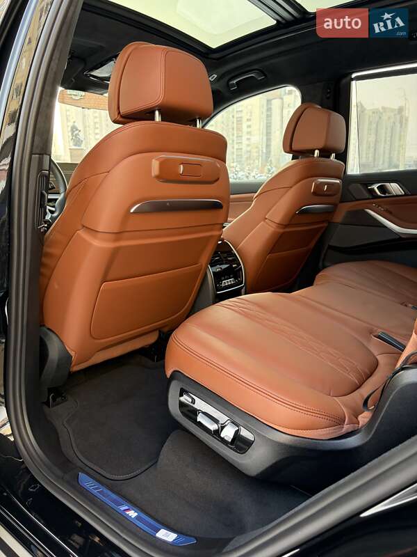 Внедорожник / Кроссовер BMW X7 2023 в Киеве фото 18 Внедорожник / Кроссовер BMW X7 2023 в Киеве