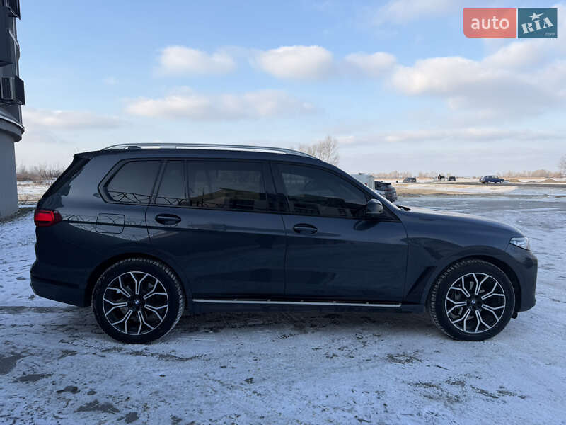 Внедорожник / Кроссовер BMW X7 2020 в Черкассах