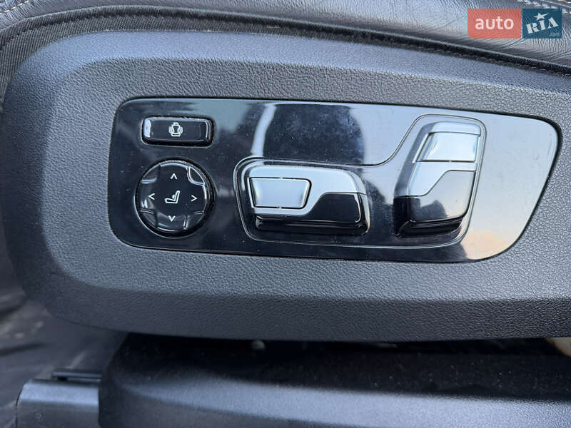 Внедорожник / Кроссовер BMW X7 2020 в Черкассах